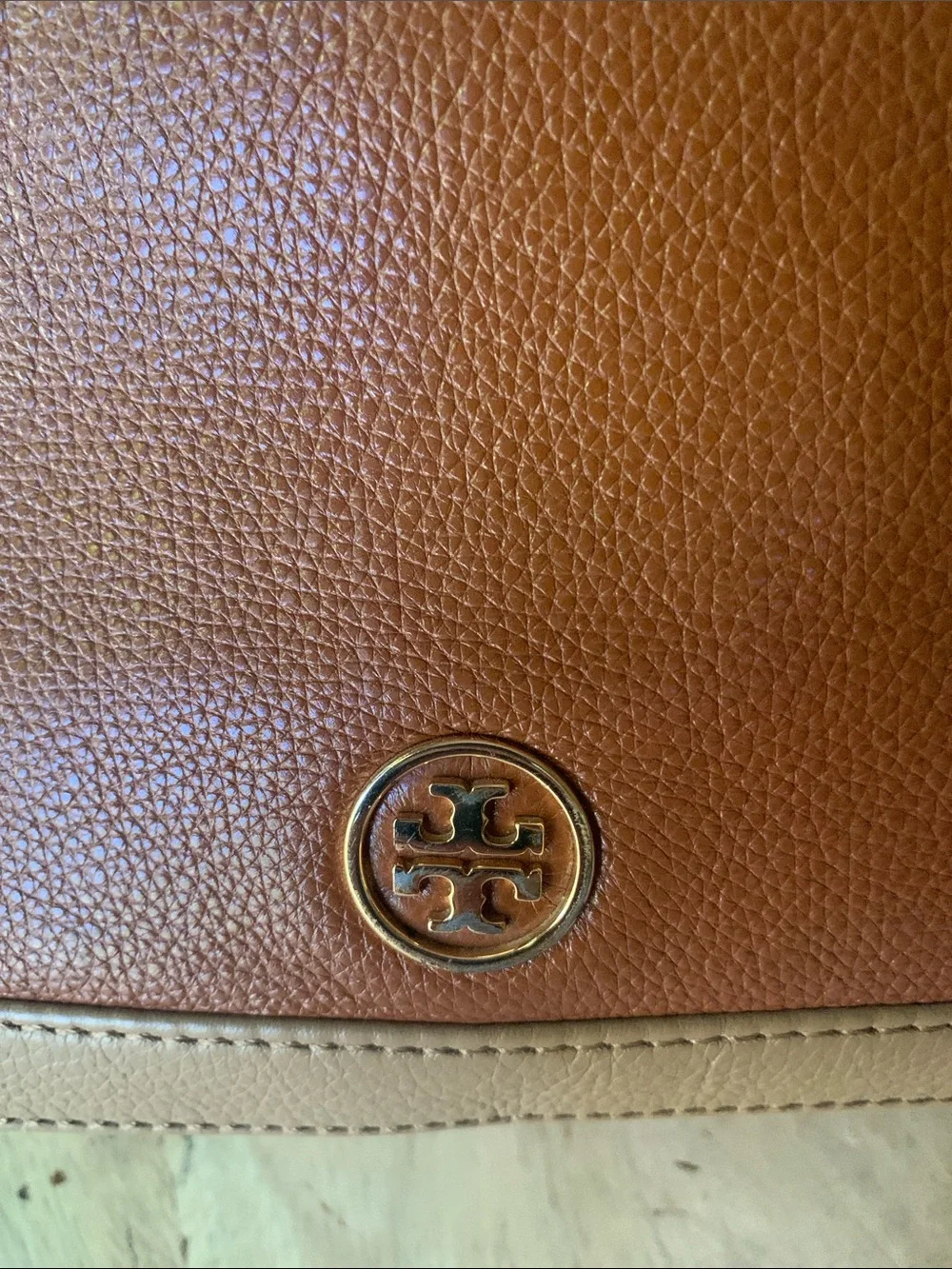 TORY BURCH Two-Tone Brown and Red Leather Shoulder Bag